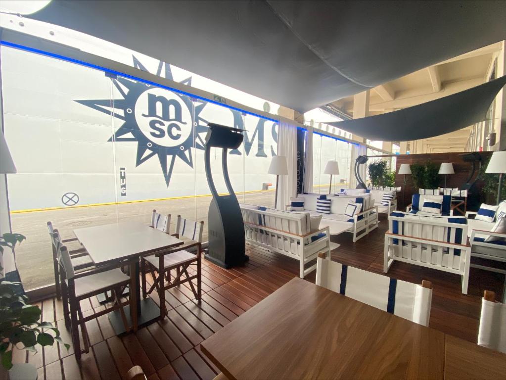 Restaurace v ubytování Smart Hotel Napoli