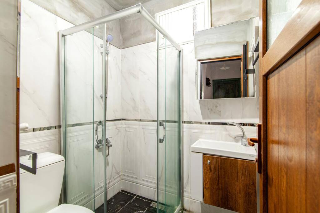 Fotografie z fotogalerie ubytování Sleek Apartment in Balat, Fatih v destinaci Istanbul