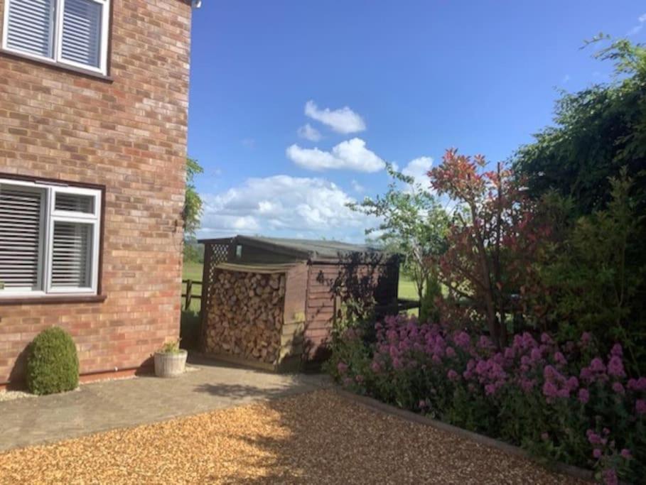 Cotswold edge guest suite with Broadway Hill view, Badsey Updated