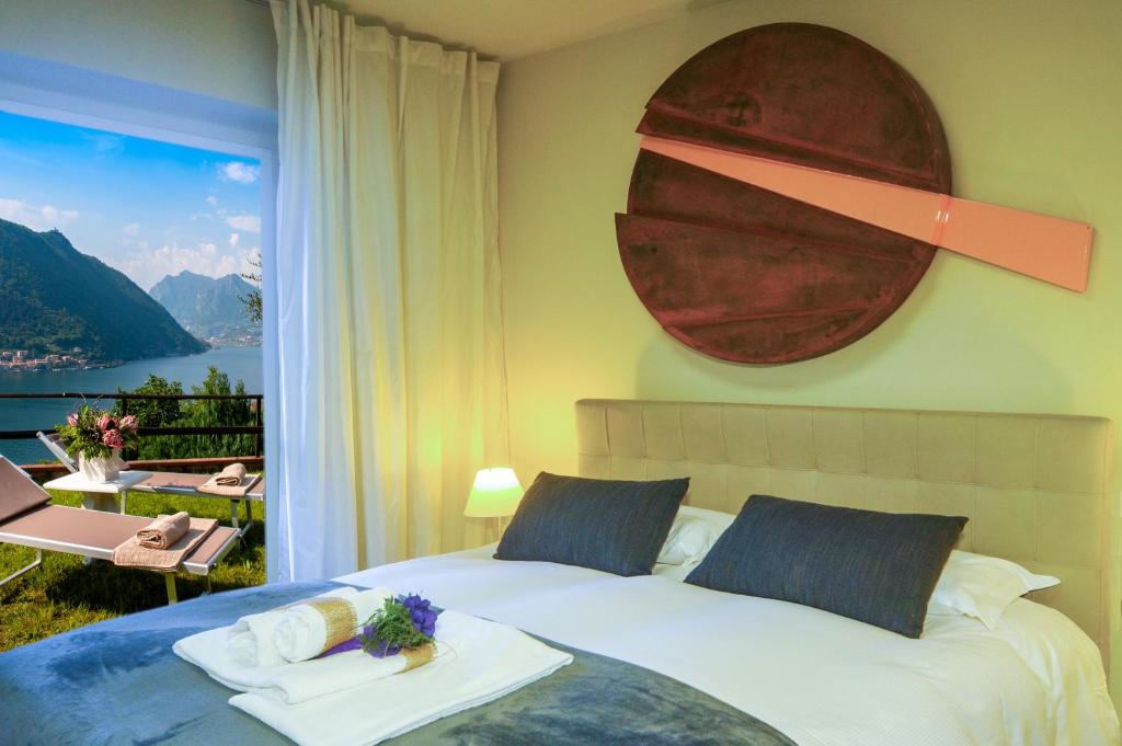 Nespecifikovaný výhled na hory nebo výhled na hory při pohledu z apartmánu
