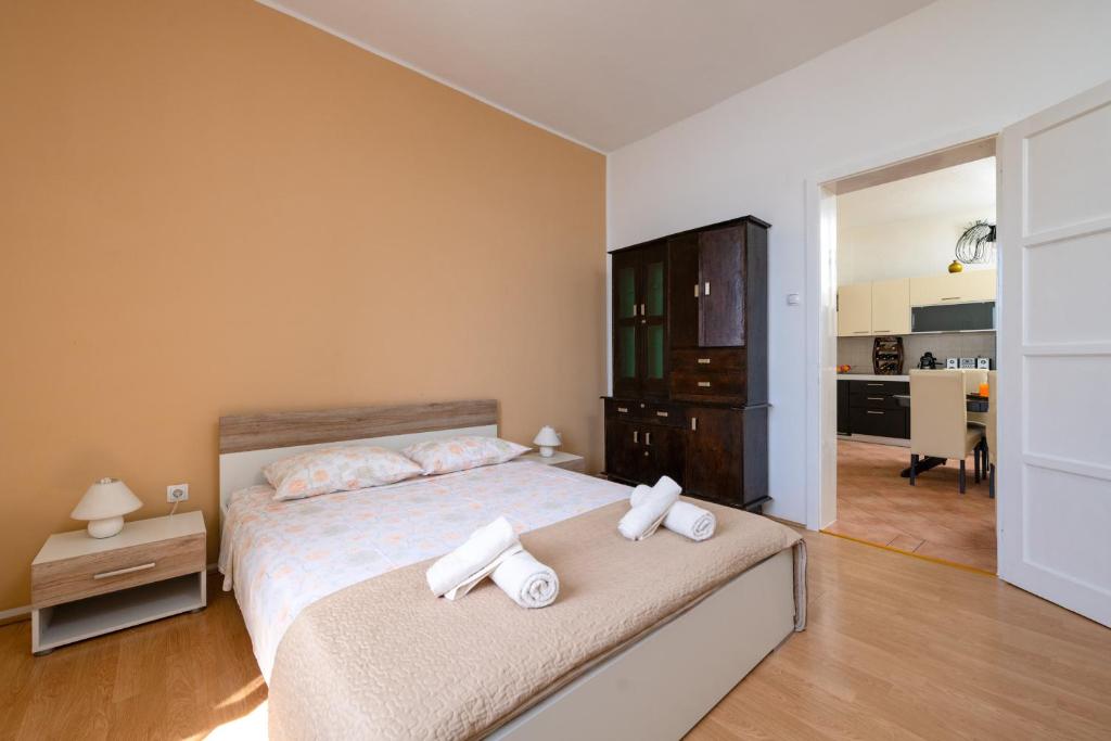Posteľ alebo postele v izbe v ubytovaní Apartment Dobrić