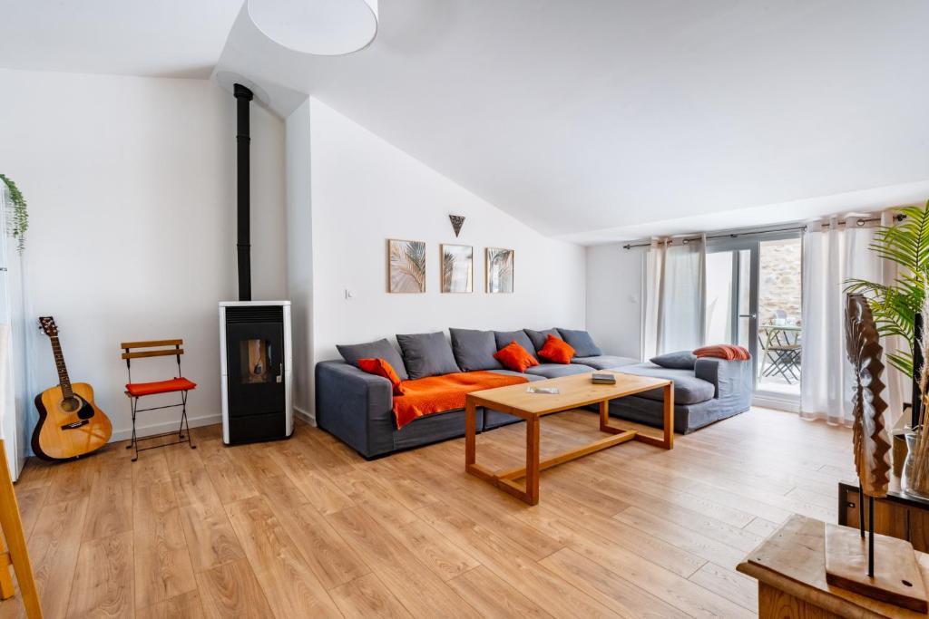 Χώρος καθιστικού στο Le CESAR - Spacieux et Elégant