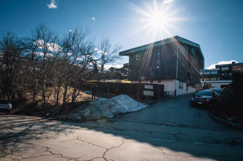 Budova, v ktorej sa apartmán nachádza