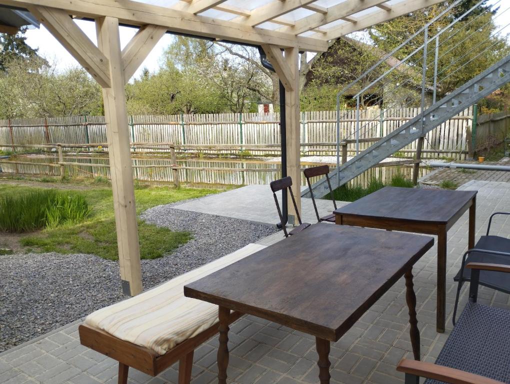 Balkón nebo terasa v ubytování Apartmány Svatá