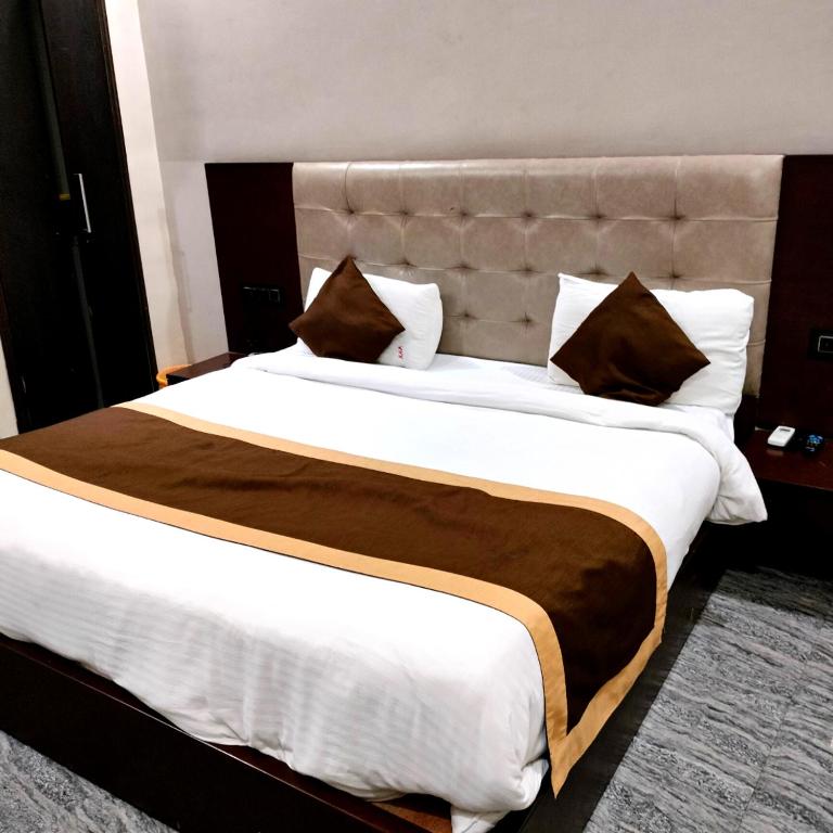 Fotografie z fotogalerie ubytování Hotel Hirapanna v destinaci Bareilly