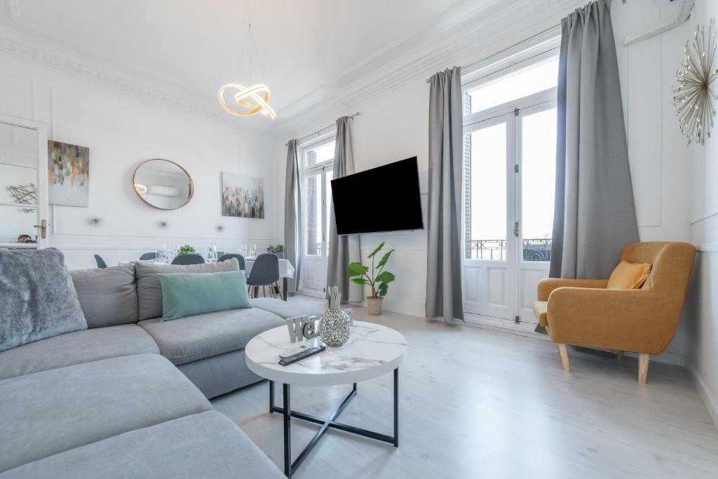 PENTHOUSE deluxe GRANVIA, by MONARO - Apartment