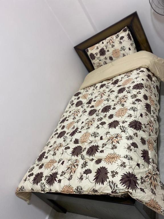 Postel nebo postele na pokoji v ubytování Jerash air apartment