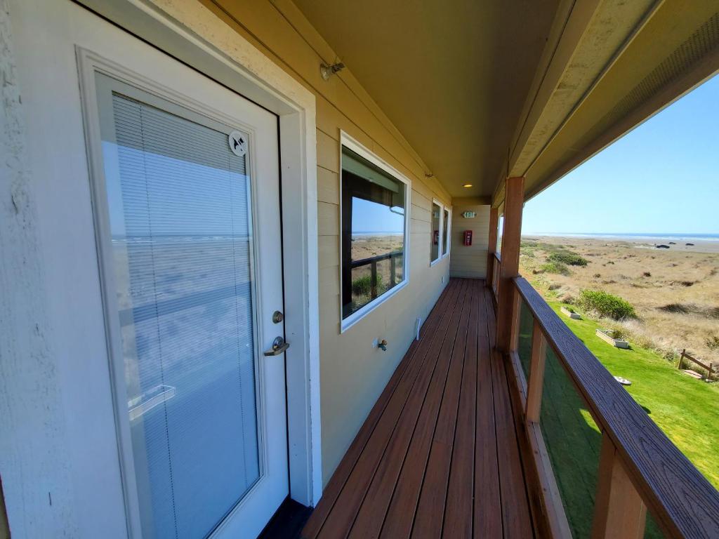 Balkón nebo terasa v ubytování Moonstone Beach Motel