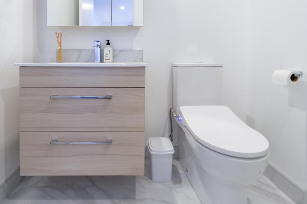 The City's Best Kept Secret 2 bed 2 bath - Resim 35