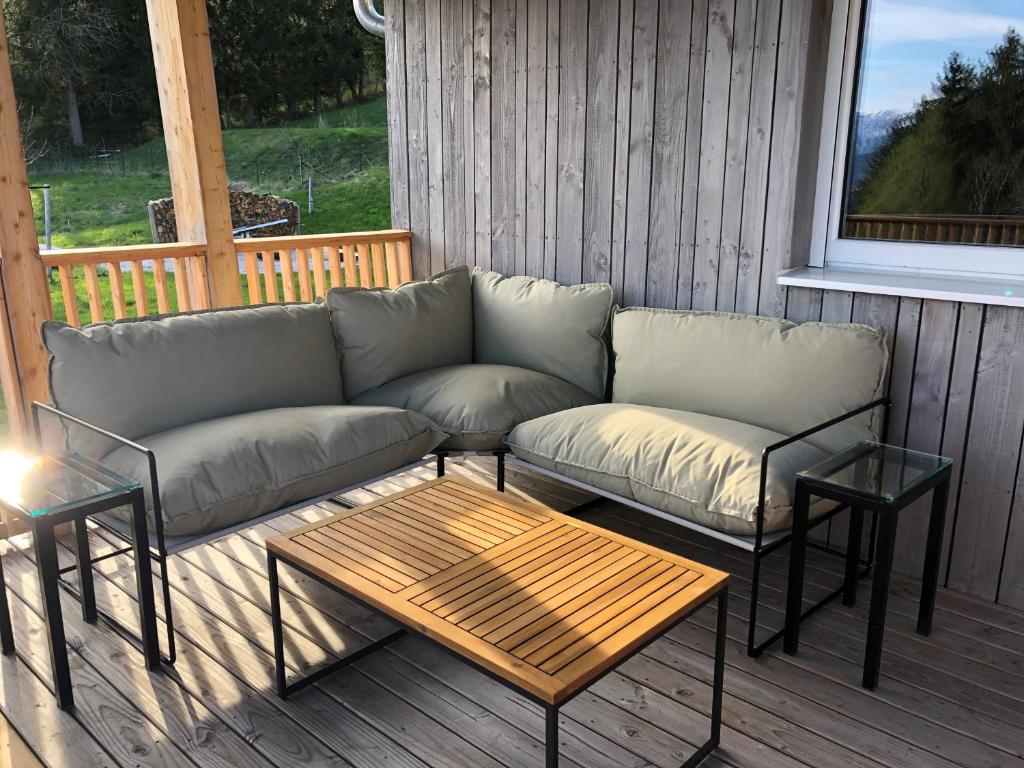 Istumisnurk majutusasutuses Lagom Haus