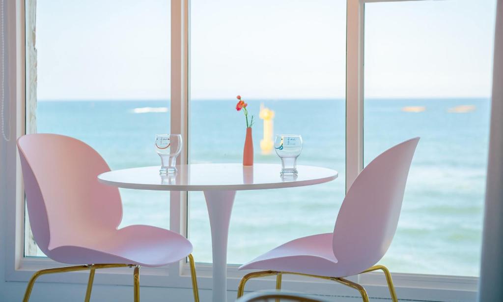 2U Pension - Tweepersoonskamer Met Uitzicht Op Zee