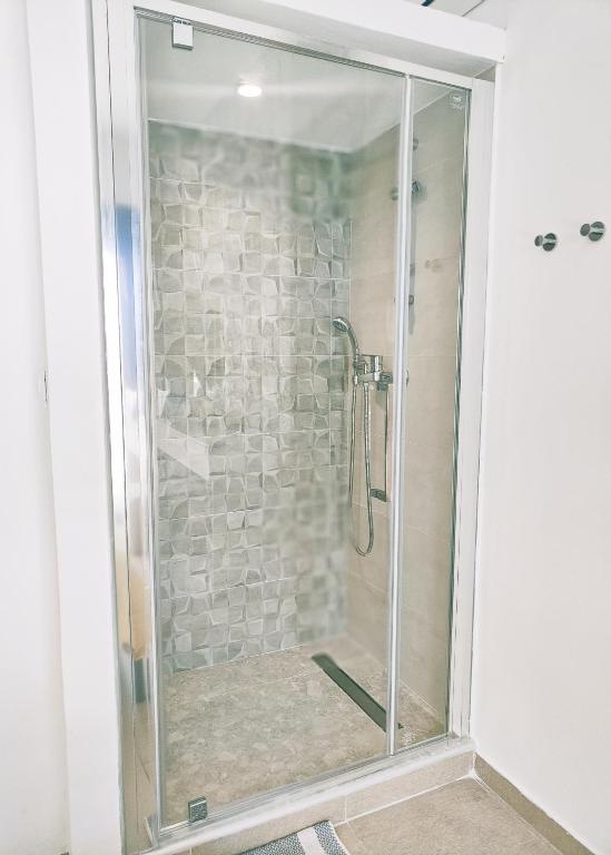 A bathroom at Villa CostaMare - enjoy lazy days on the private Pool-Jacuzzi