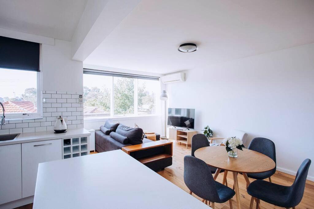 Exclusive Inner City Pad Toorak, Melbourne (updated prices 2024)