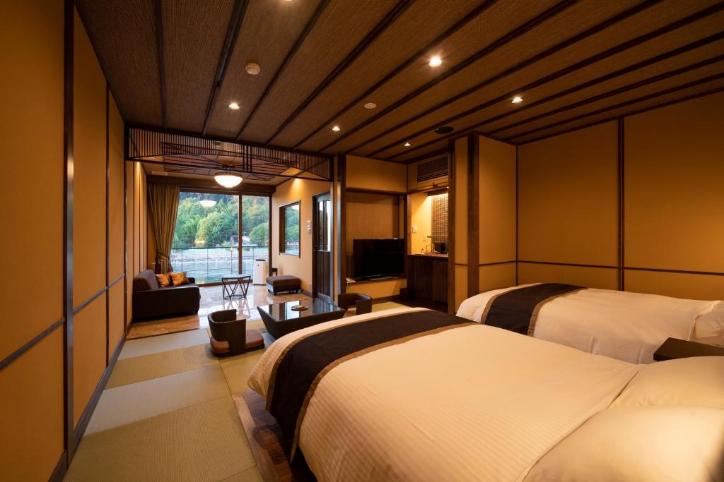 Hanayashiki Ukifune-en - Ran Deluxe Twin Room