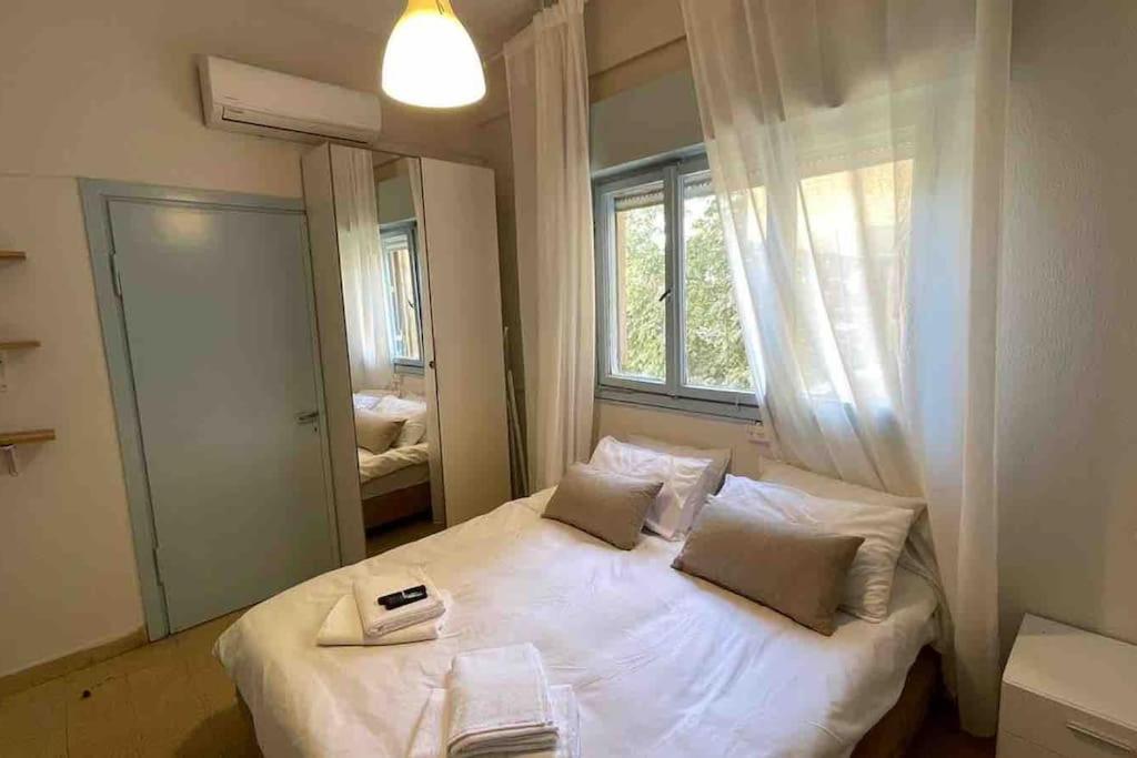 Apartment Lovely 2BDR Flat Prime Location, Jerusalem,