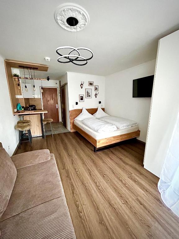 Studio Nebelhorn - Housity