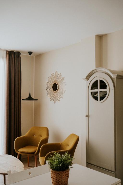 Posedenie v ubytovaní Apartamentos Levante - Mares