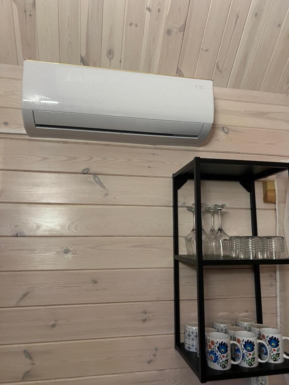Mynd úr myndasafni af BORSKÓWKA domki z balią z jacuzzi i sauna í Borsk