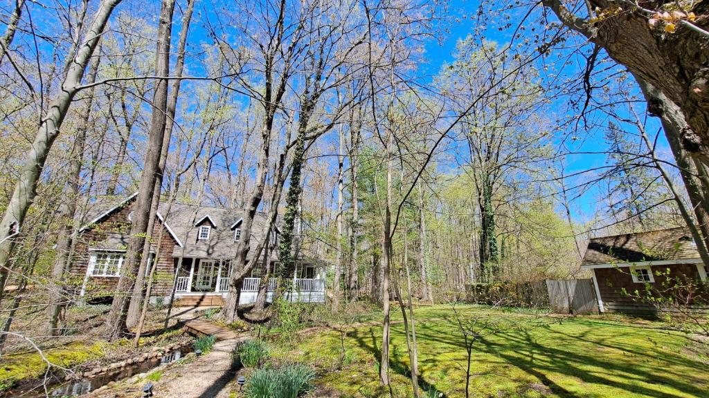 Cross Creek Estate, Harbert (updated prices 2024)