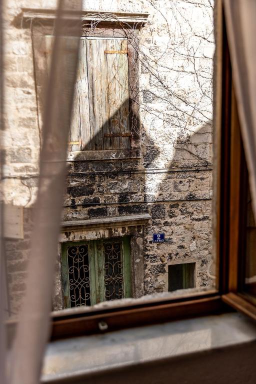 Budova, v ktorej sa apartmán nachádza