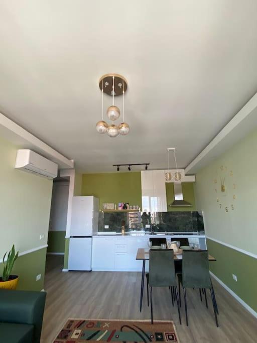 Sara green apartment - Image 4