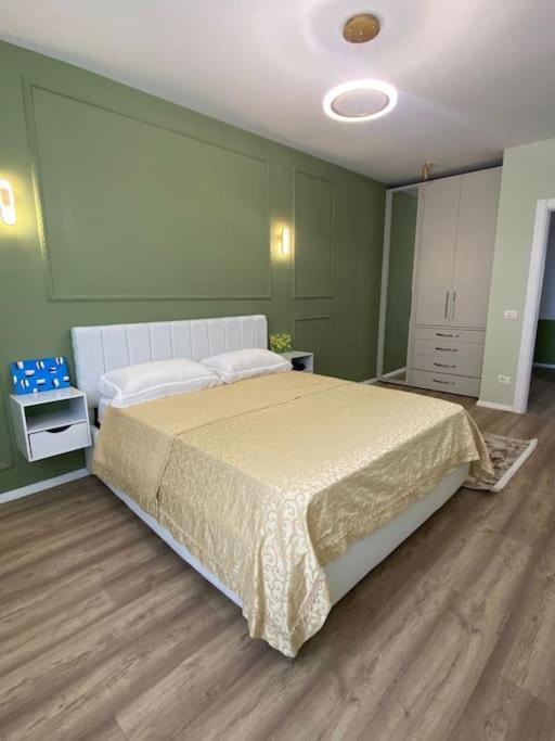 Sara green apartment - Image 2