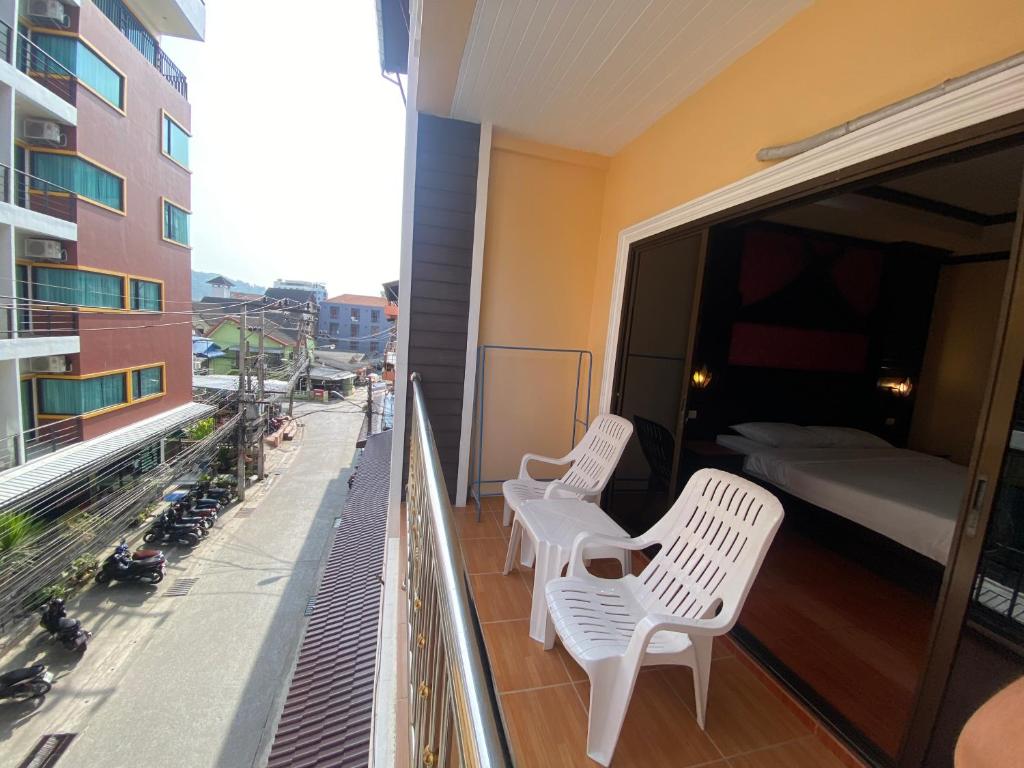 Balkón nebo terasa v ubytování Nanai 2 Residence Patong Phuket