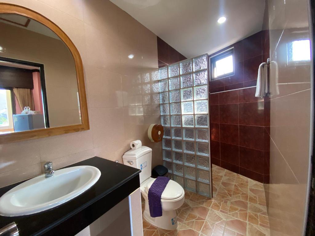 Koupelna v ubytování Nanai 2 Residence Patong Phuket