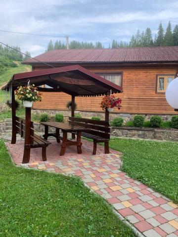 Pogar Inn - Apartamento Con Mountain View