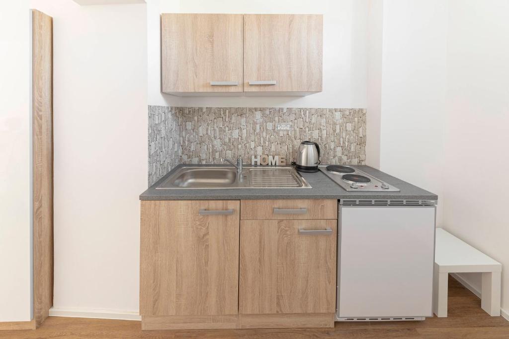 Apartments Berni - Studio With Terrace