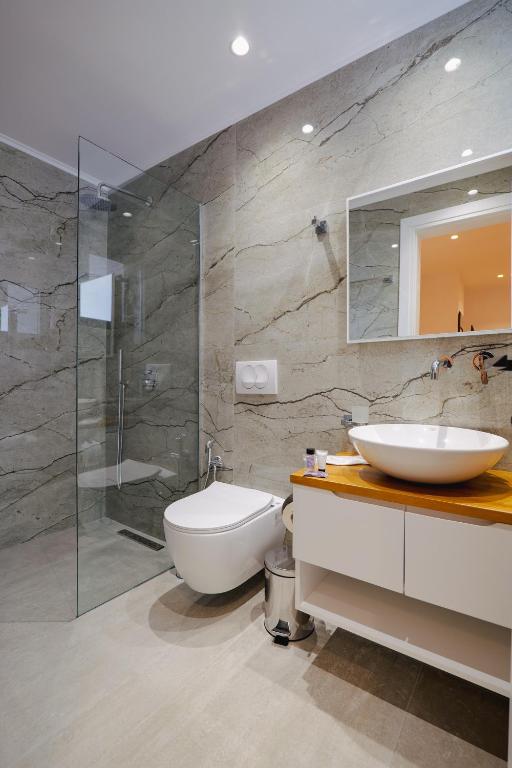 HOTEL RENATO - Deluxe Double Room With Balcony