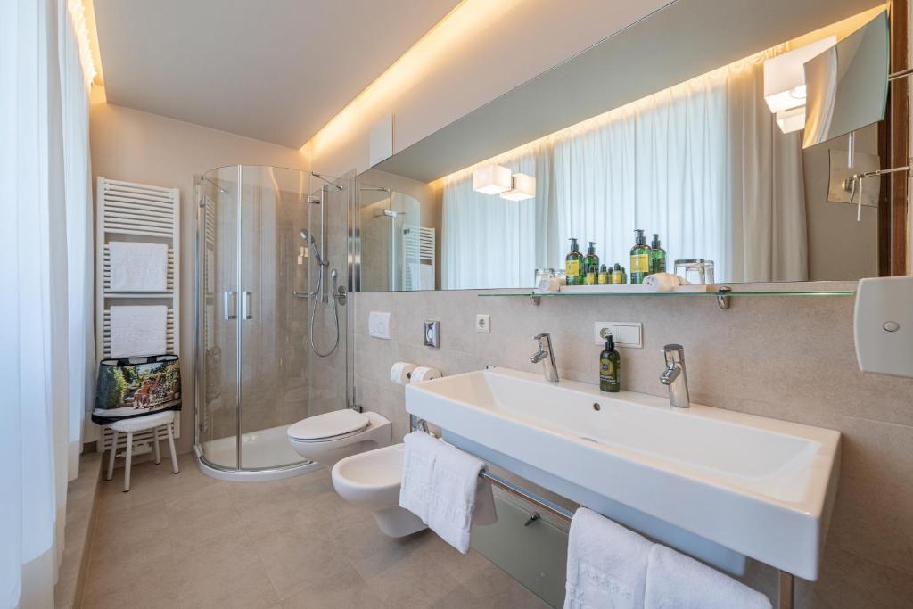 Koupelna v ubytování Hotel Mignon Meran Park & Spa