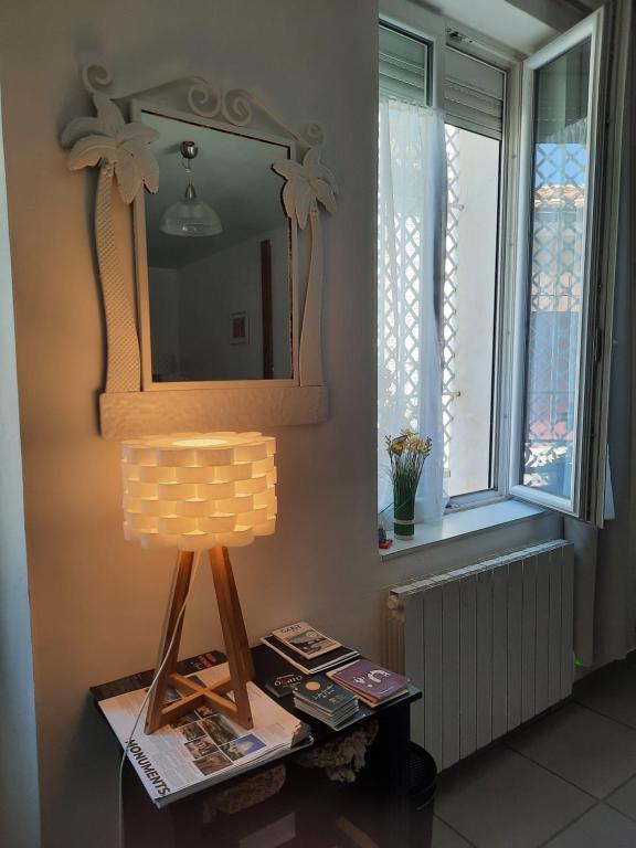Fotografia z galérie ubytovania Agréable appartement T2 proche centre v destinácii Nîmes