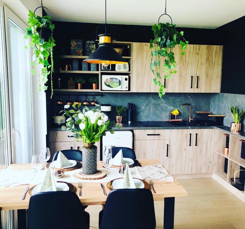 Domki Loft nad Stawem 4 dorosłych , 4 dzieci - Casa De Dos Dormitorios