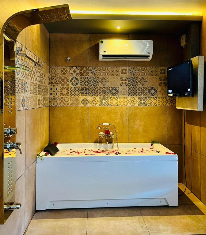 BBC Luxury Apartments - Deluxe Queen Suite