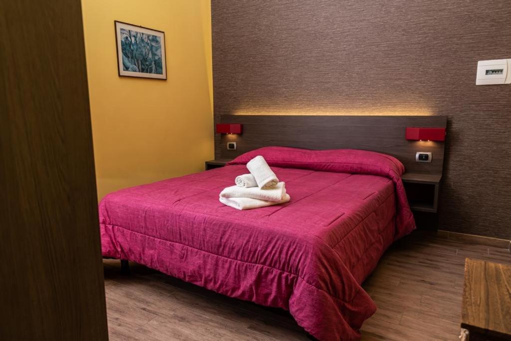 Fontanarosa Residence - Double Room With Private Bathroom