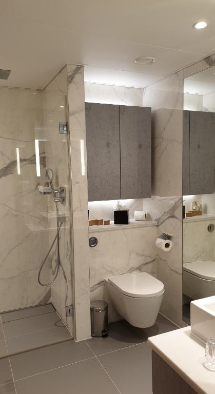 Tower Suites by Blue Orchid - Resim 33