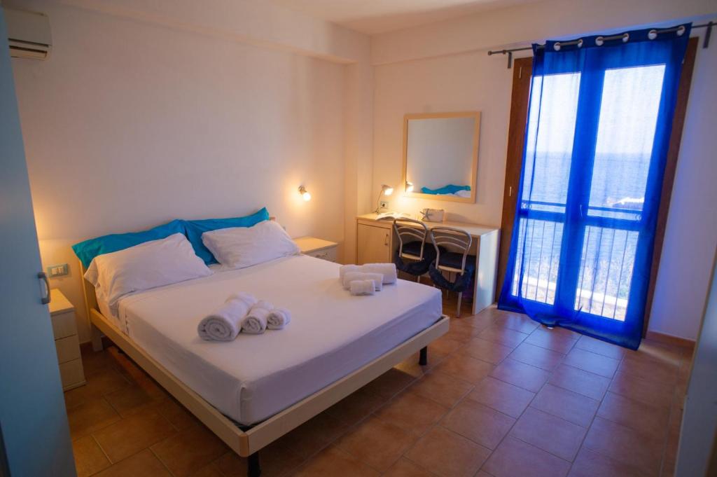 Foto dalla galleria di B&B Sulmare a Marettimo