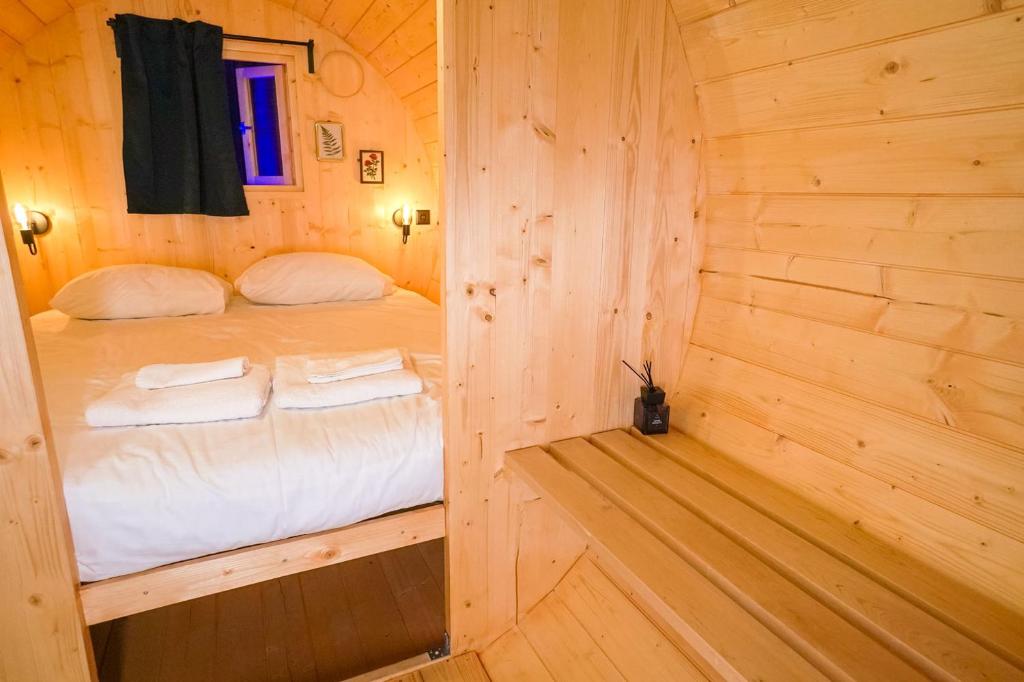 Outside Inn - Resim 11