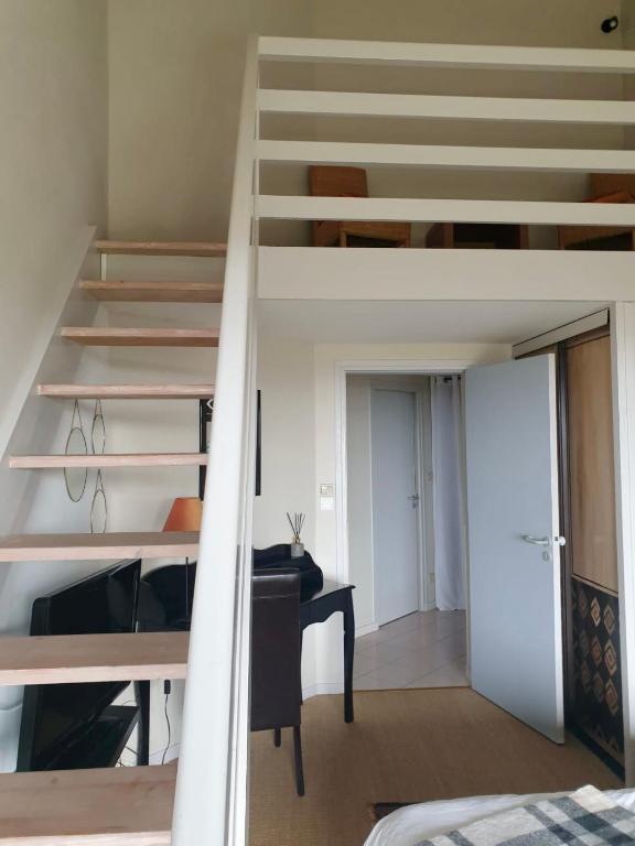 Fotografia z galérie ubytovania Chambres d hotes, la maison de Kat v destinácii Lamothe-Capdeville