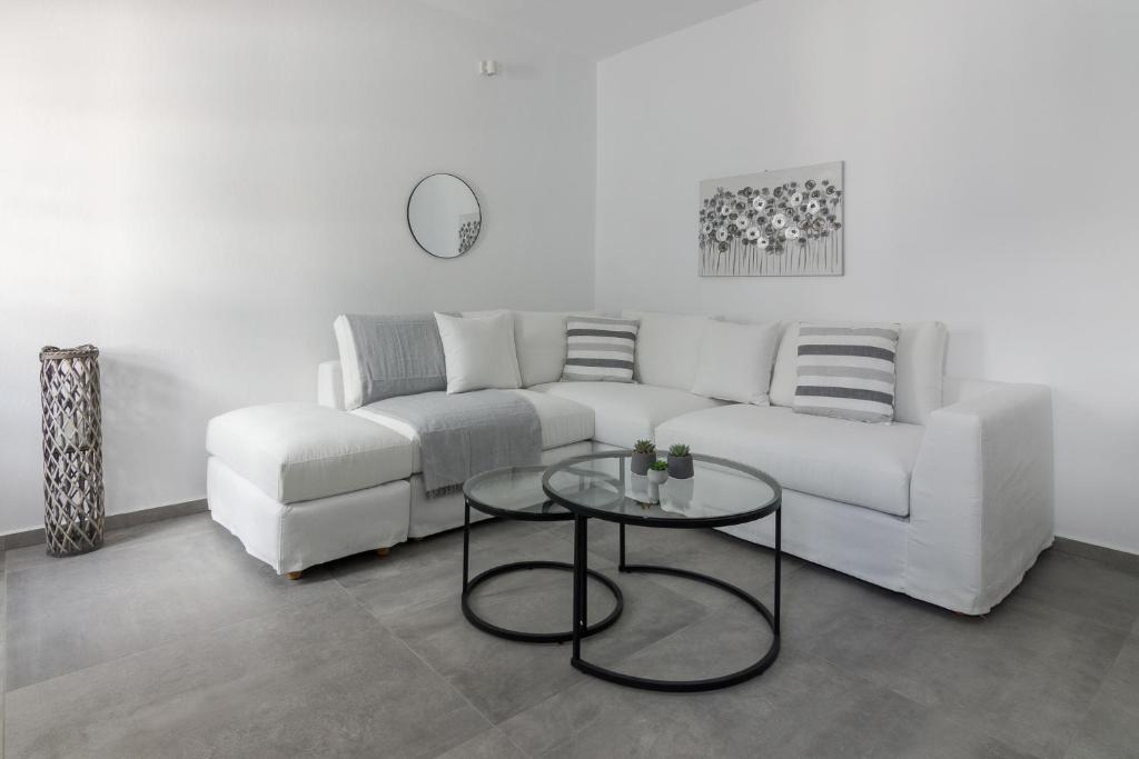 Posezení v ubytování Marvelous One Bedroom House In Paros