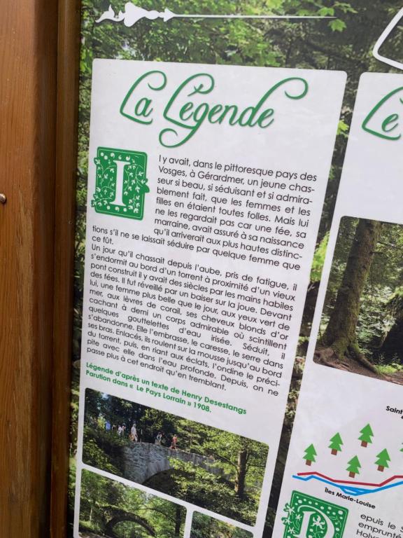 Certifikát, ocenenie alebo iný dokument vystavený v ubytovaní Charmant appartement à Gérardmer
