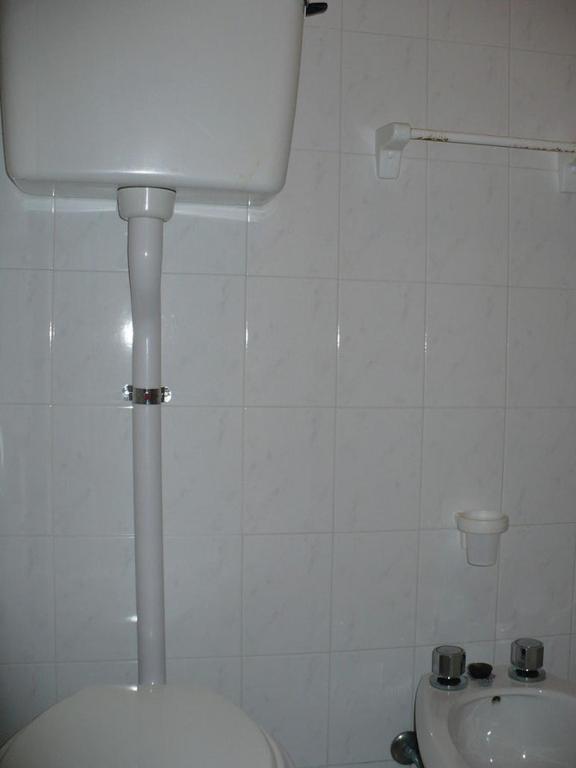 Koupelna v ubytování Albergo Villa-Brandi --- PENSIONE COMPLETA ---