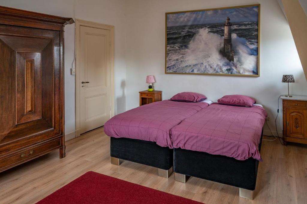 J&J - Two-Bedroom Apartment