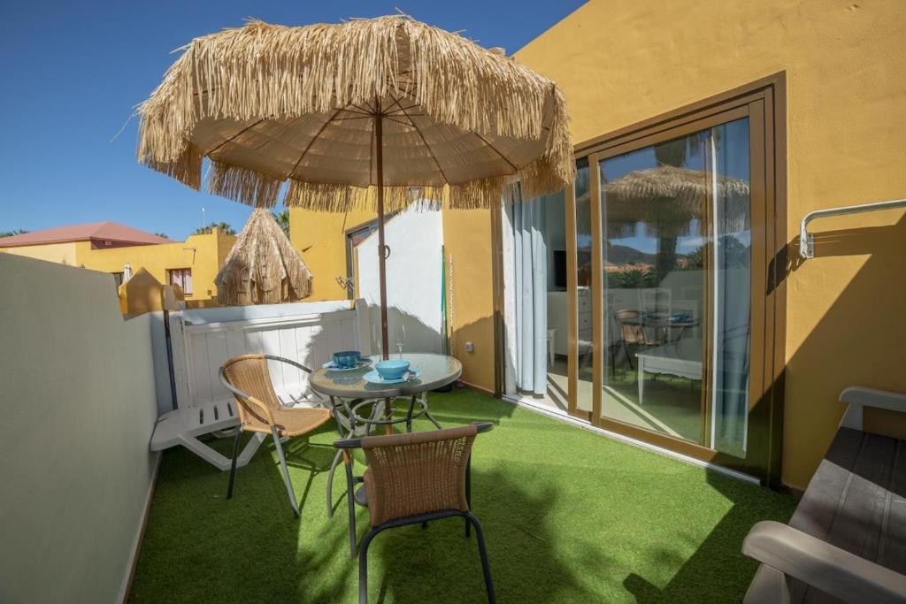 Lightbooking Oasis Royal Corralejo, Corralejo – Updated 2023 ...