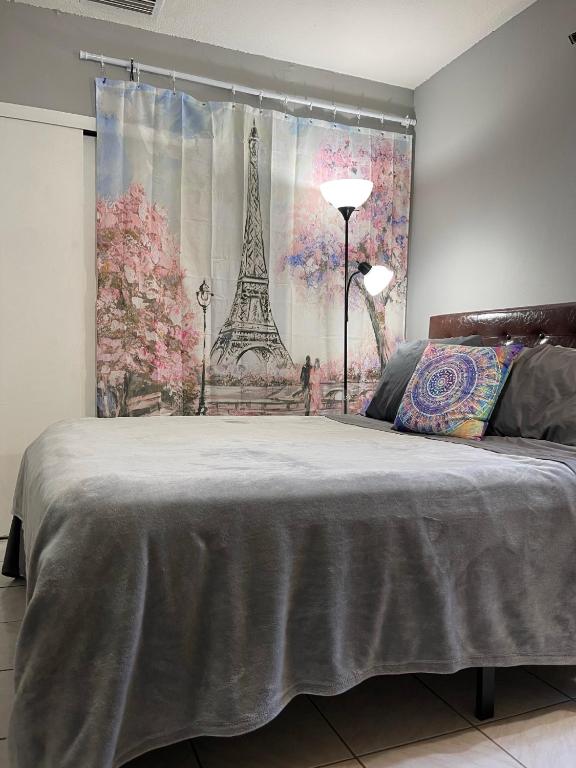 Best Value inside City Miami, Near Airport, Beach, Center & Metro photo