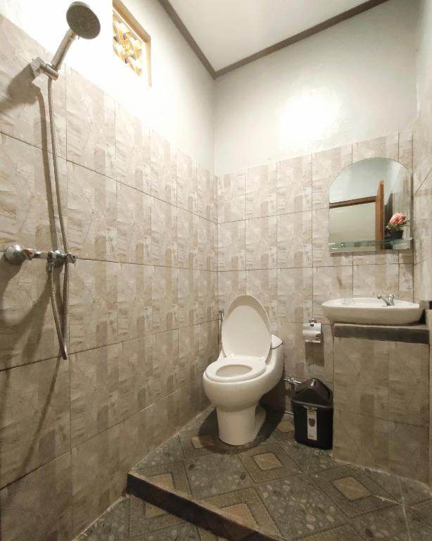 Koupelna v ubytování Geriya House