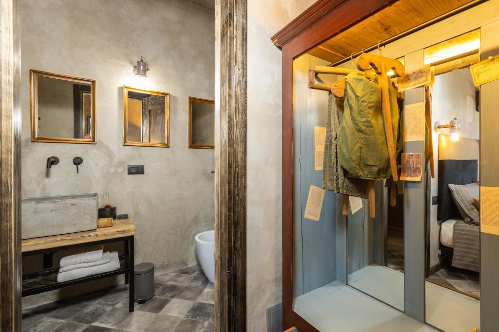 Koupelna v ubytování Via Roma Charming Rooms