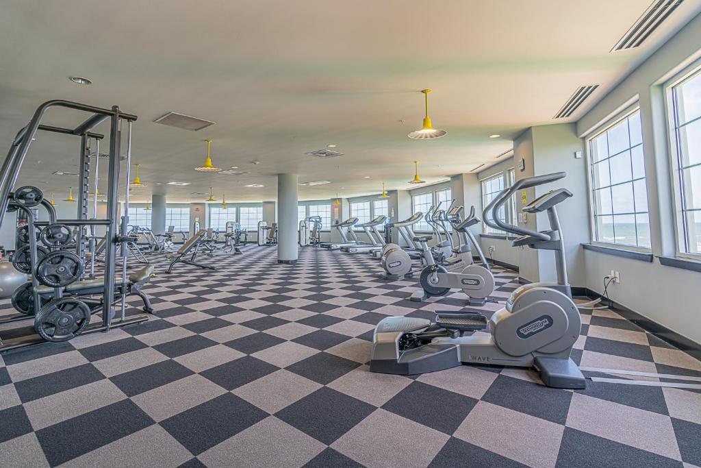 Endless Summer at Diamond Beach, Galveston (updated prices 2024)