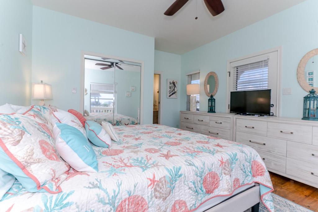 Serenity By the Sea Great views in Treasure Island, Freeport (updated